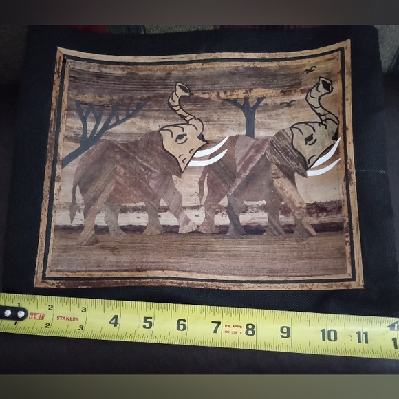 Banana Print Fibers African Elephant in Safari - Picture 3 of 4